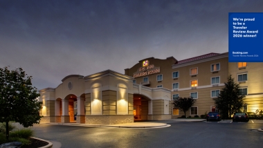 Exterior Hotel Pic with Booking award